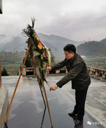 中国航天日 | 艺术家邹立颖为中国工程院院士傅恒志画像